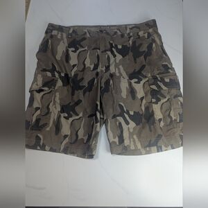IZOD Camo Cargo Shorts Mens 40 Cotton Canvas Baggy Skater Y2K